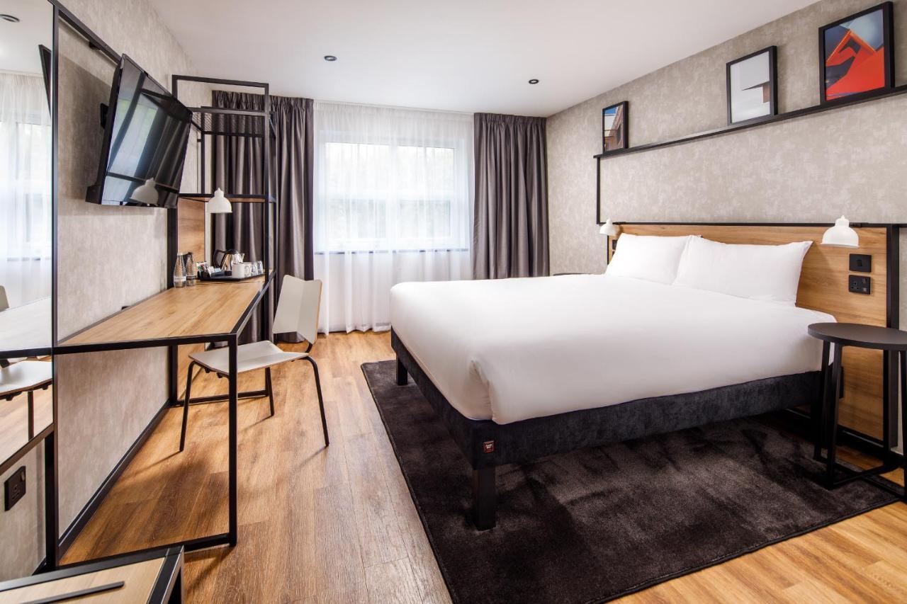 Ibis East-castleford Hotel