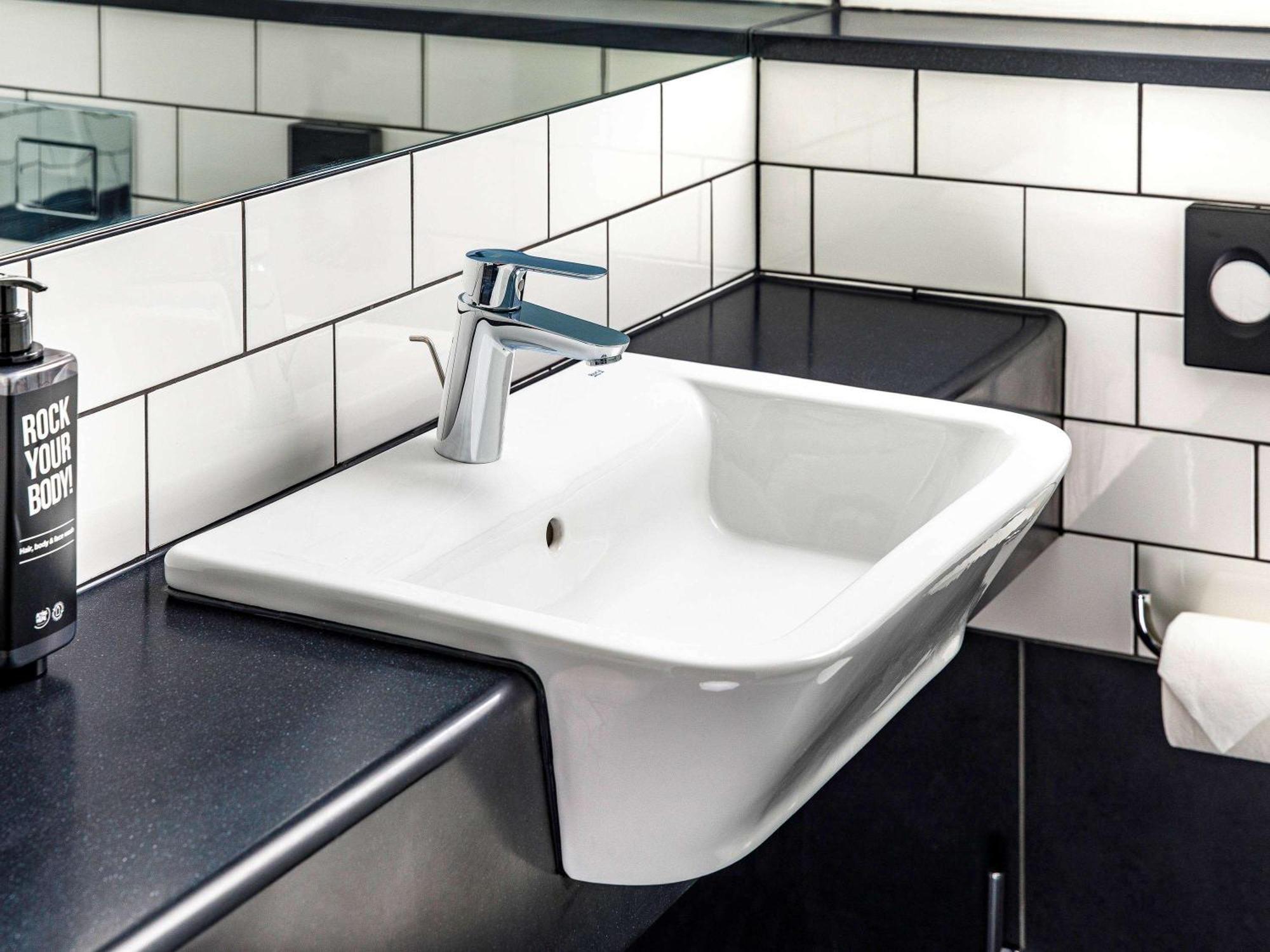 Ibis East-castleford Hotel 3*