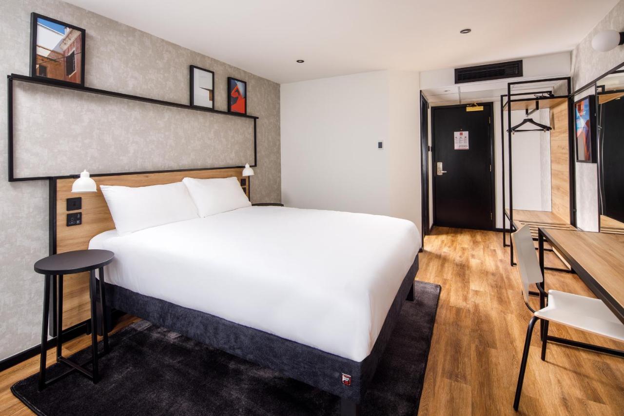 Ibis East-castleford Hotel